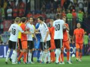 Đức 2-1 Hà Lan: Khi “lốc da cam” biến thành cơn gió thoảng…