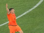 Hà Lan cần gì để lách qua “khe cửa hẹp” ?