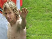 Bảng A: Người Czech thành công hơn vì chuyên nghiệp hơn