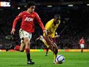 Man Utd "trói chân" Rafael Da Silva