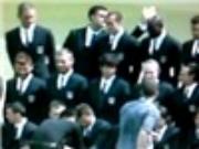 Scandal mới của Balotelli: Đùa đồng đội quá trớn, ăn ngay cái tát