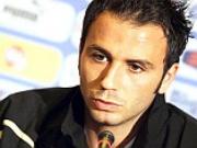 Chuyện bất thường ở Inter: Pazzini tuyên bố chia tay