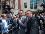 Vô tội, Terry vẫn bị treo giò như Suarez?