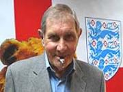 Trọng tài huyền thoại người Anh, Jack Taylor qua đời ở tuổi 82