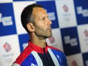 Ryan Giggs nhận băng thủ quân đội Olympic Liên hiệp Anh