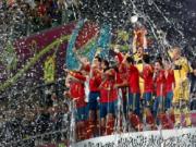 Cúp bạc EURO 2012 không "cứu" được Tây Ban Nha!