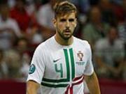 Veloso rời Genoa, cập bến Dinamo Kiev