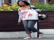 Mario Balotelli để mặc mẹ đẻ vất vả kiếm sống