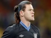 Rooney đau đầu: Chọn tóc dài hay... yếu sinh lý?