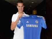 Chính thức có thêm Azpilicueta và Victor Moses, Chelsea có sung sướng?