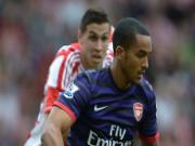 Walcott từ chối đàm phán với Arsenal, cơ hội cho Man City