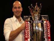 Huyền thoại Arsenal tuyên bố giải nghệ