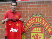 Van Persie được gì nếu trung thành với M.U?