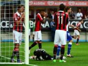 AC Milan mở màn Serie A bằng trận thua bẽ bàng ngay trên sân nhà