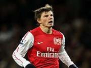 Zenit ngỏ lời cứu Arshavin khỏi vũng lầy Arsenal