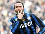 Chuyển nhượng Juventus: Mua ai để thay thế van Persie?