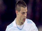 Marseille ép giá Chelsea, đòi Azpilicueta 8 triệu bảng