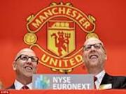 Cổ phiếu không được giá, các ông chủ Man Utd vẫn quyết định bỏ túi một nửa lợi nhuận