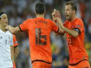 Vì Van Persie, M.U sẽ mua Van der Vaart?