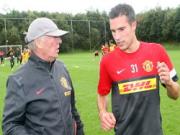 Sir Alex lấp lửng về màn ra mắt của Van Persie
