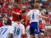 Keane sướng phát điên vì được đóng thế Evra