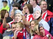Arsene Wenger: Mục tiêu "lăng mạ" của CĐV Stoke
