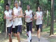 Sao Milan gặp... cướp trên đất Mỹ