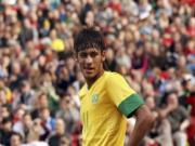 Neymar chẳng thua gì Messi của 4 năm trước?