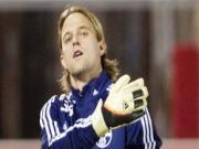 Hildebrand được chọn làm thủ môn số 1 Schalke