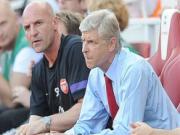 Hàng thủ Arsenal rắn chắc như đá nhờ Steve Bould