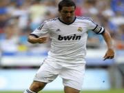 Higuain từ chối Man City và Chelsea để ở lại Real