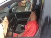 Từ chuyện Huy Hoàng: Những thần tượng bị “sụp đổ”