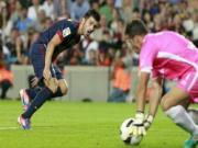 Sự thực thì Messi đã nói gì với Villa trên sân?