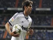 Vừa lập hattrick trong trận giao hữu, Kaka nhận thêm niềm vui từ ĐT Brazil