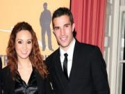 Vì chông gia nhập M.U, vợ Van Persie bị dọa giết