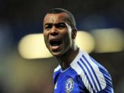 PSG “phù màng túi”: Đến lượt Ashley Cole…