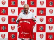 V-League có những điều phi lý