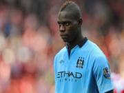 Man City: Balotelli đang tự ném đi những cơ hội