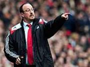 Rafa Benitez cười khẩy vào cách tuyển thầy của Liverpool