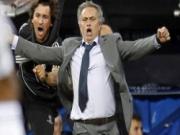 Hạ Man City, Mourinho quay sang nhiếc móc... nhà báo