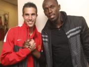 Rooney nên "về vườn" để nhường suất đá cặp với van Persie cho … Usain Bolt