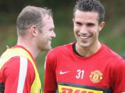 Sir Alex vẫn quyết định để Rooney đá cặp cùng Persie