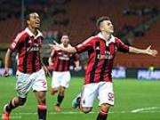 Inter, AC Milan gỡ gạc thể diện bằng chiến thắng tưng bừng