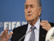 Bồ Đào Nha giành vé tới World Cup, Sepp Blatter gửi lời khen ngợi tới Ronaldo