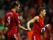 Gerrard và Carragher đâm sau lưng Andy Carroll?