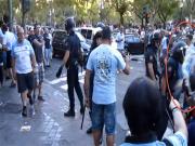 Cảnh sát Tây Ban Nha đánh đập dã man fan Man City