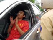 Nghi án: Trung vệ, cựu thủ quân ĐT Việt Nam, Huy Hoàng lái xe trong tình trạng "phê" ma tuý