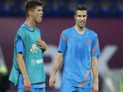 Huntelaar mơ về Man Utd, nhưng bị Van Persie ngáng đường?