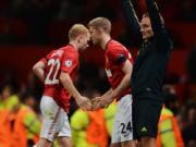Man Utd: Penalty, thu hồi bóng & nỗi nhớ Rooney