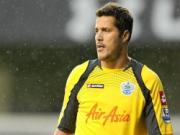 Đòn đau cho các đại gia: Julio Cesar muốn... gắn bó với QPR